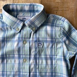 Southern Tide boys dress shirt size XS(4/5)